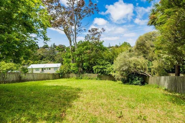 83 Fairclough Road Beach Haven_13