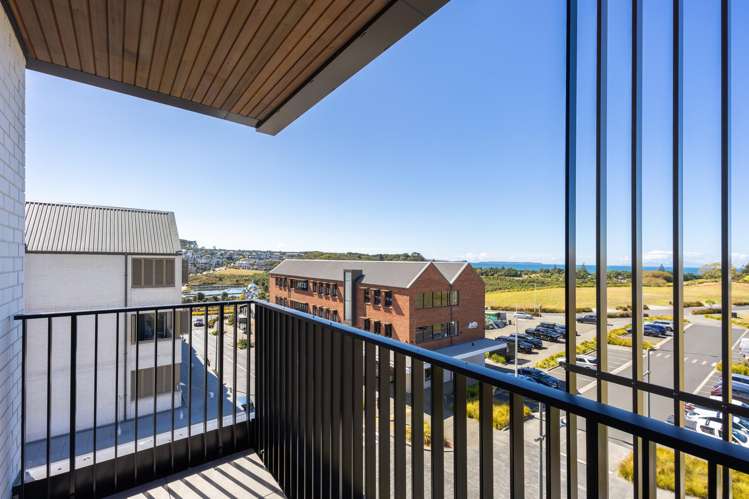 301/84C Te Oneroa Way Long Bay_14