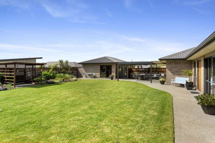 7 Byron Brown Place Otaki Beach_25