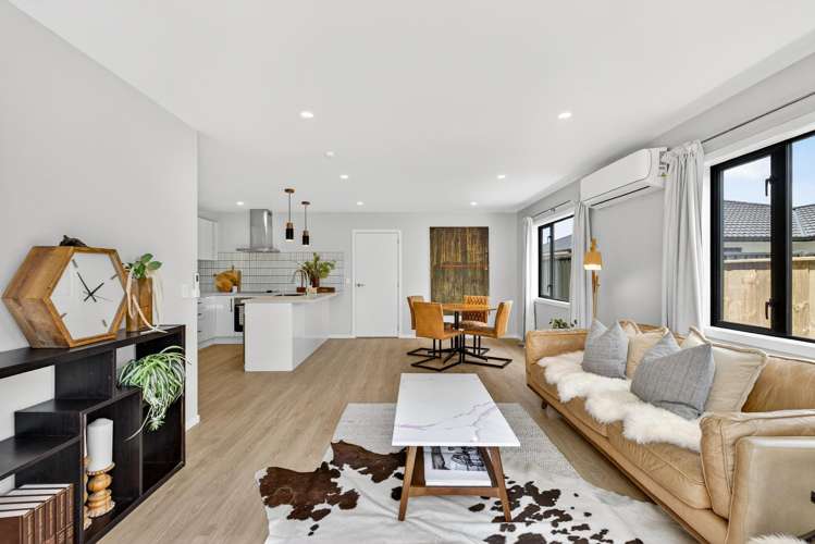 927A Nelson Street North (front townhouse) Mahora_2