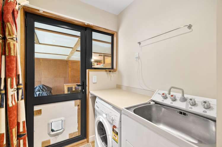 2 Porter Place Castle Hill_14