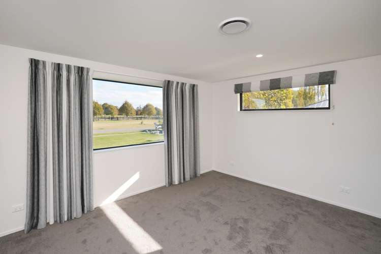 8 Burntwood Lane Pegasus_11