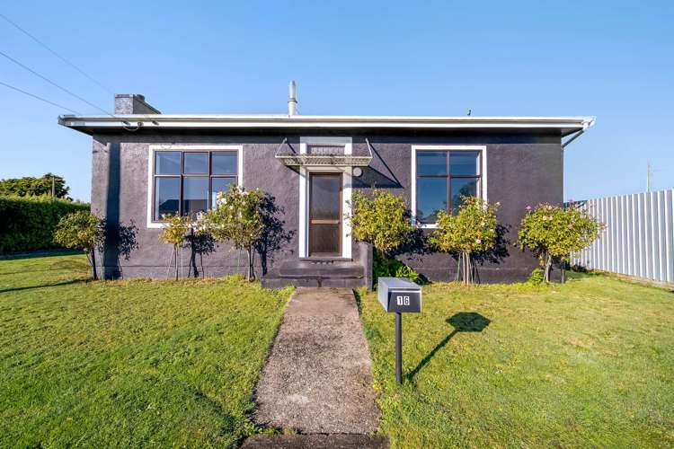 16 Douglas Street_0