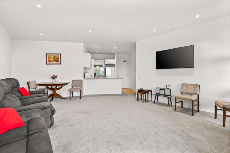 716/11 Tamariki Avenue Orewa_5