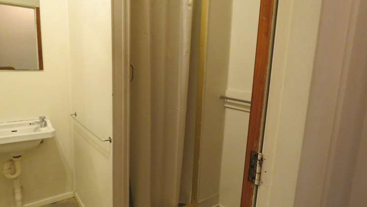 27 Tawa Street Hilltop_17