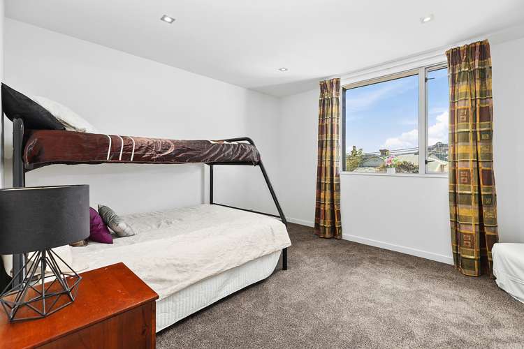 2/120 Rintoul Street Newtown_9