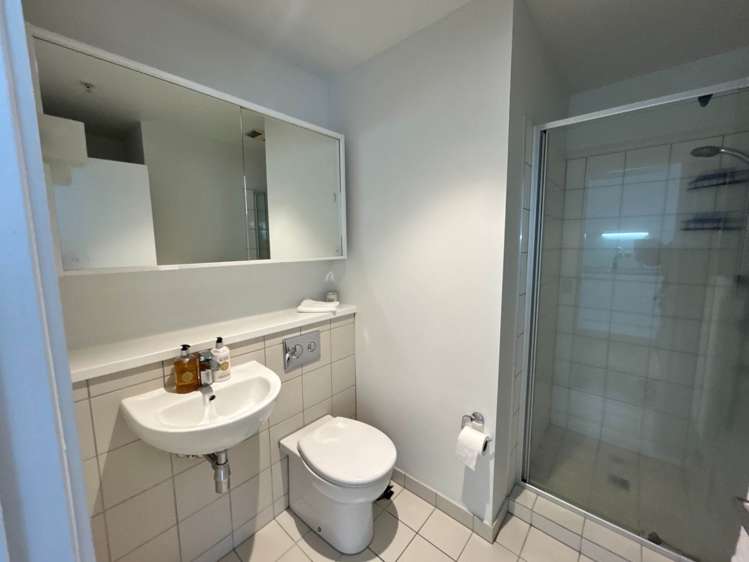 12G/16 Gore Street City Centre_3