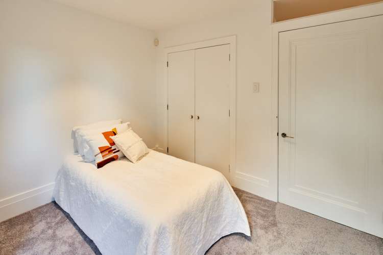 21 Dillon Street Lowry Bay_13