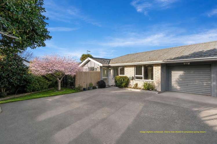 2/5A Purakanui Place_0