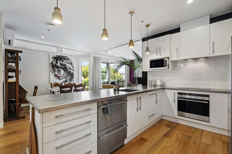 102/64 Surrey Crescent Grey Lynn_7