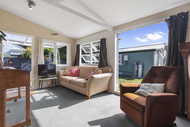 1200 Huia Road Huia_13