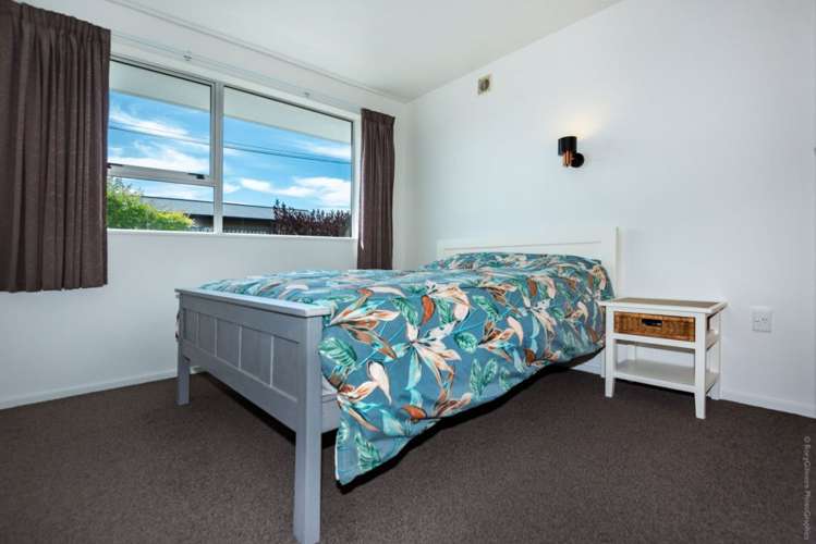 2/63 Rocking Horse Road Southshore_15