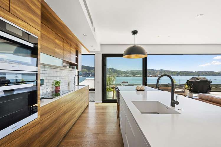 5/150 Oriental Parade Oriental Bay_3