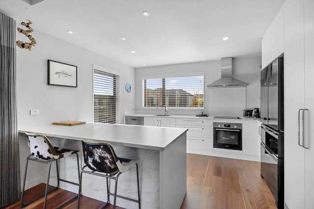 Time is ticking on Vendors' purchase