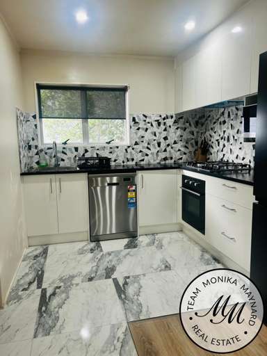 2/60 Moncrieff Avenue_4