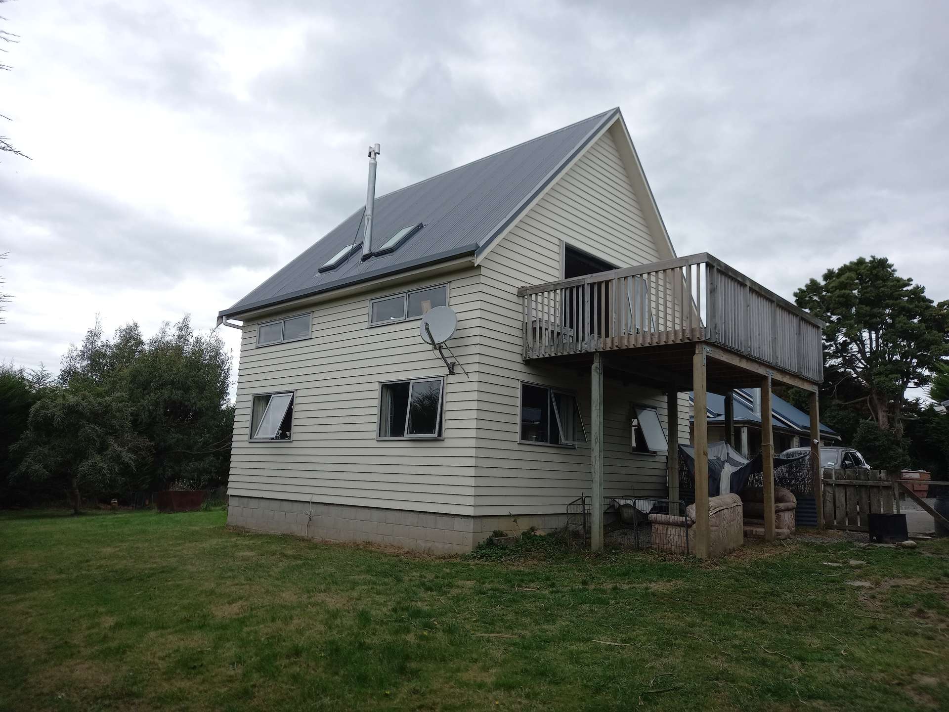 112 Sinclair Avenue Nightcaps_0