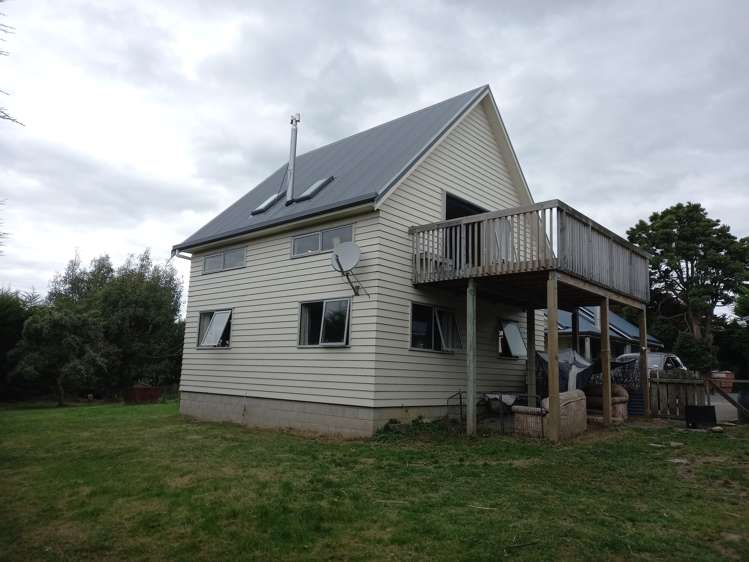 112 Sinclair Avenue Nightcaps_0