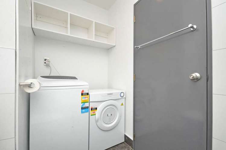 7/2 Atarangi Road Greenlane_17