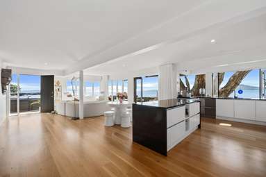 2/259 Hurstmere Road_4