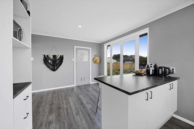 18 Whitcombe Road Opunake_2