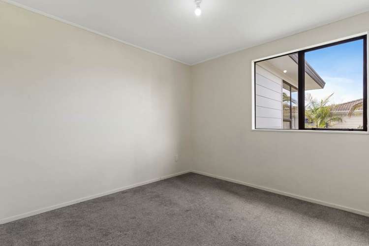 1/28 Karepo Crescent Ranui_12