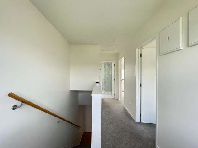 4/28 Netherlands Avenue Kelston_3