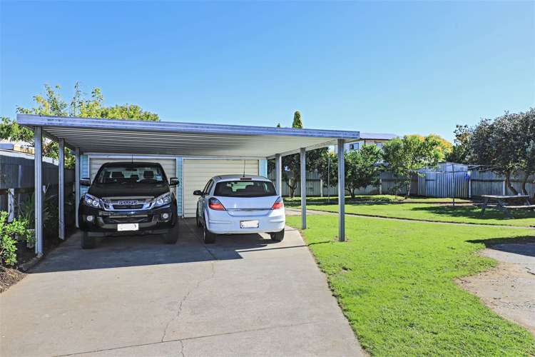 3 Kirkcaldy Place Flaxmere_16