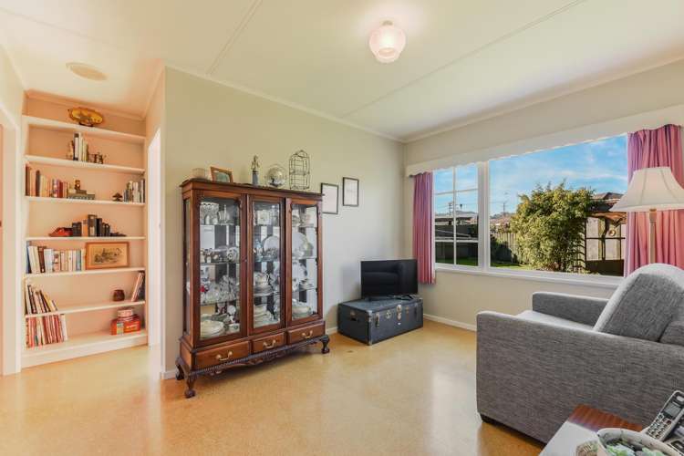 11 Kipling Crescent Stoke_17