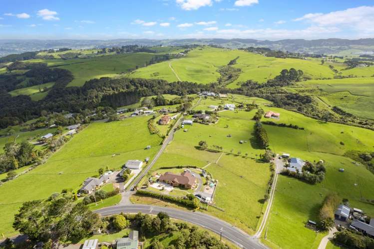1491 Old North Road Helensville_34