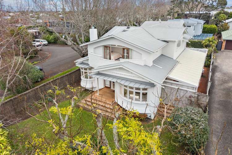 2 Lynch Street Pt Chevalier_34