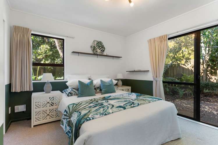 2/105 Glendale Road Glen Eden_11