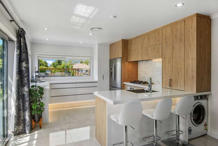 128 Gilberthorpes Road Hei Hei_2