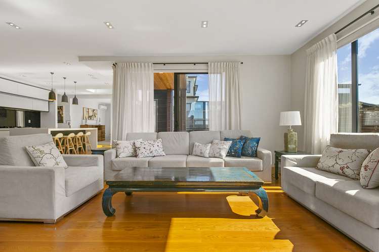 21 Greenlink Rise Long Bay_2