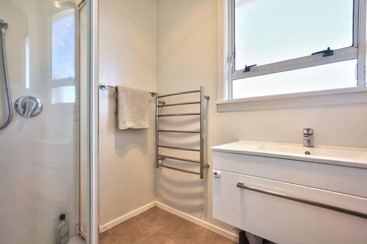 8 Clark Street Allenton_15