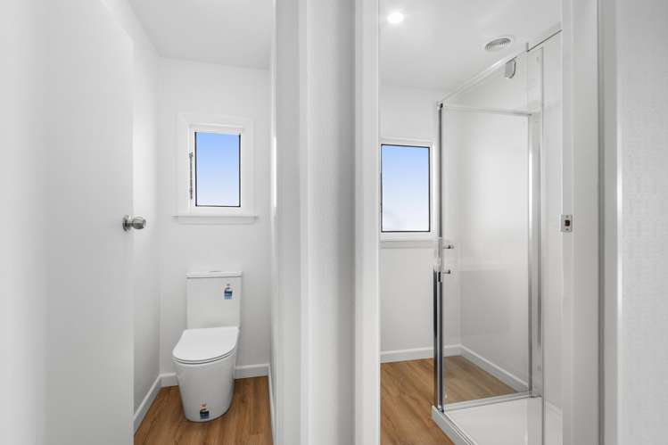 1 & 2/25 Hills Road Edgeware_9