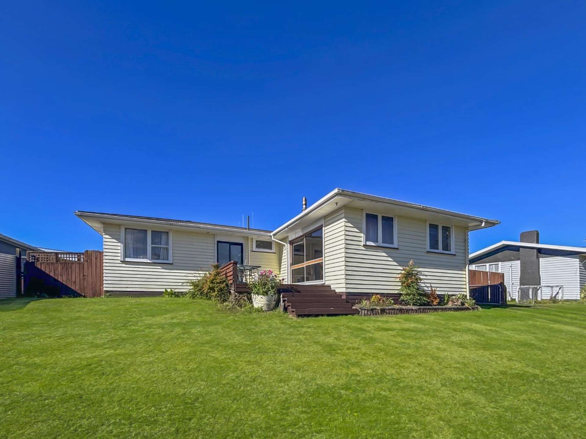 11 Glendevon Place 11139_0