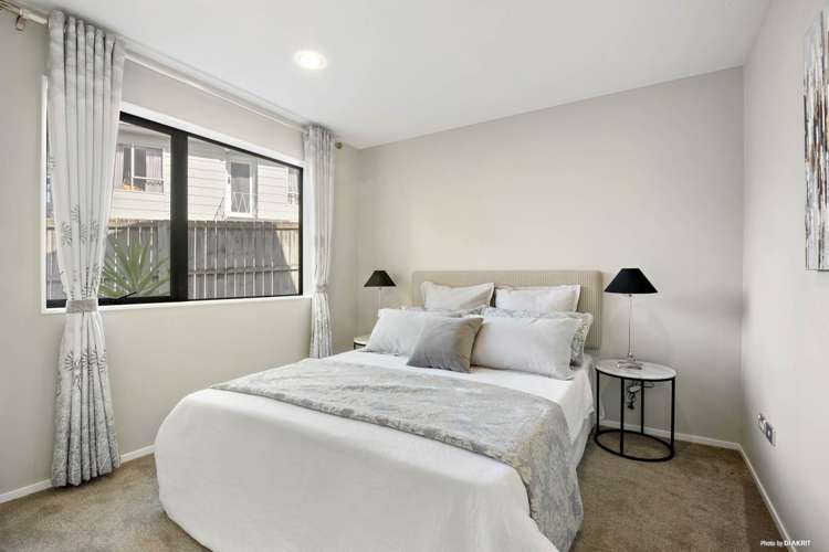 18a Celeste Place Totara Vale_12