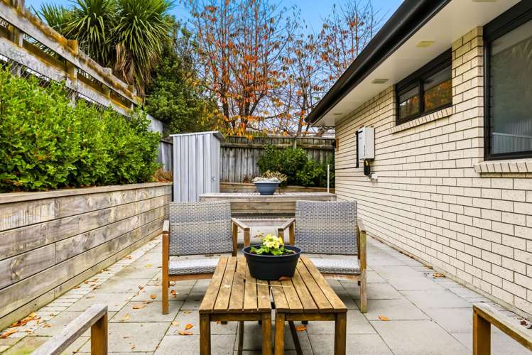 4C Mere Road Taupo_16