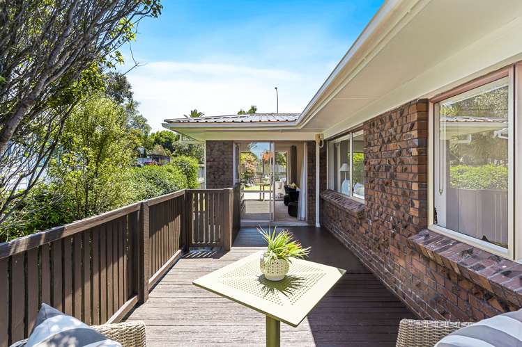 1/143 Reeves Road Pakuranga Heights_30