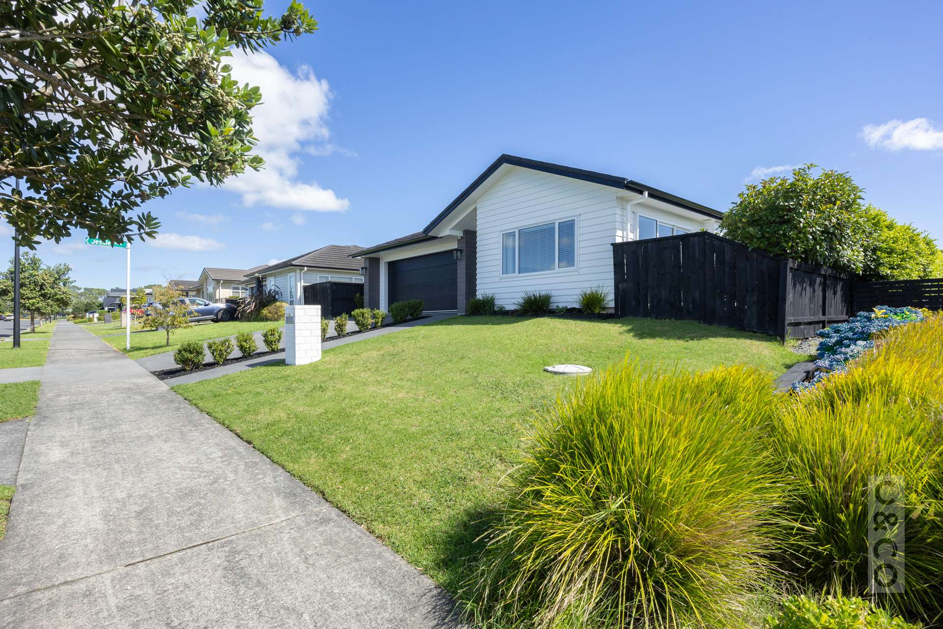 77a Pohutukawa Parade Riverhead_0