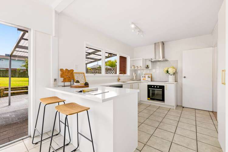 88 Reeves Road Pakuranga Heights_6