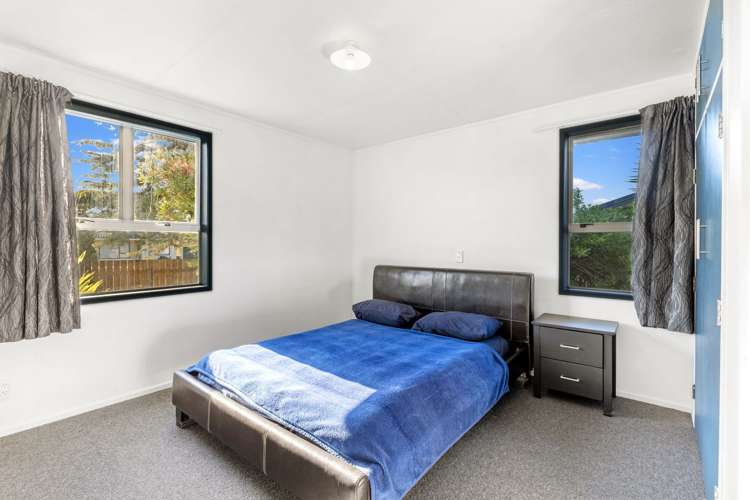 35 Camellia Avenue Bell Block_10