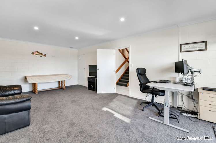 35 Surf Road Stanmore Bay_9