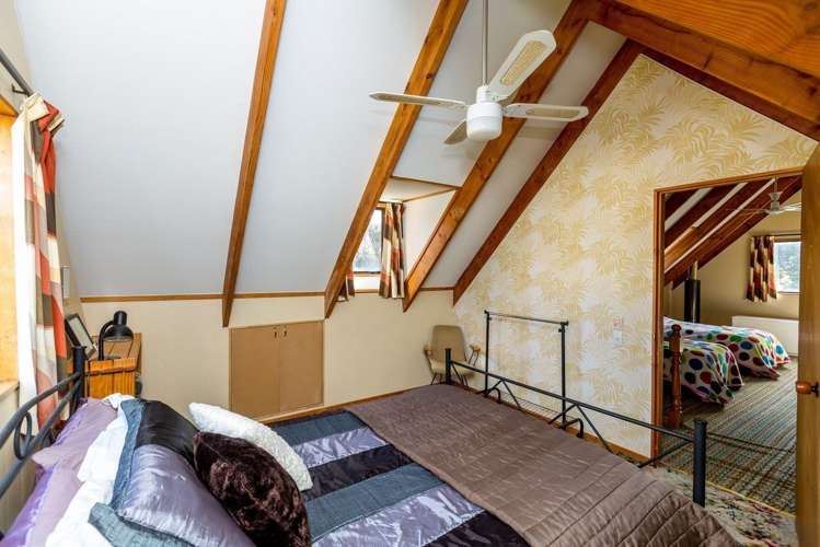 29 Tainui Street Mokau_11