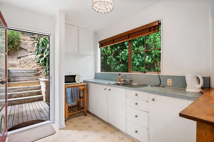 26a Liffey Crescent Island Bay_5