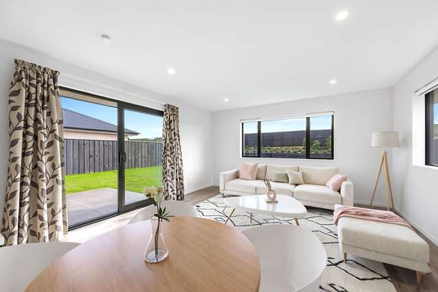 38 Greenslade Drive Lincoln_3