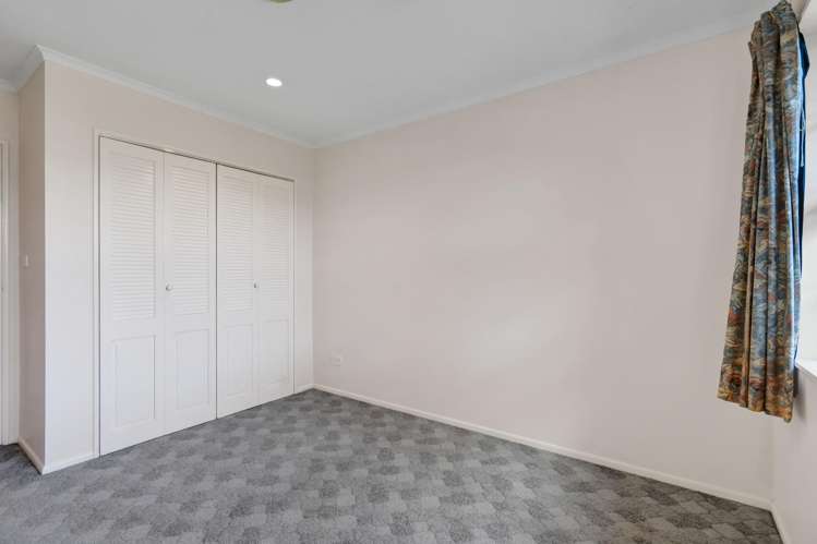 37 Pembroke Road East Stratford_22