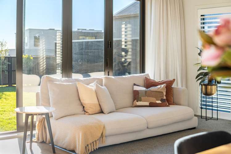 12 Kaiaho Close Aotea_11