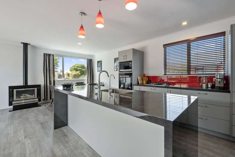 3 Antimony Crescent Cromwell_12