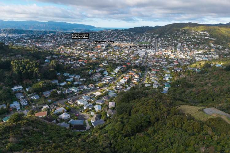 32 Alanbrooke Place & 71 Cornford Street Karori_8